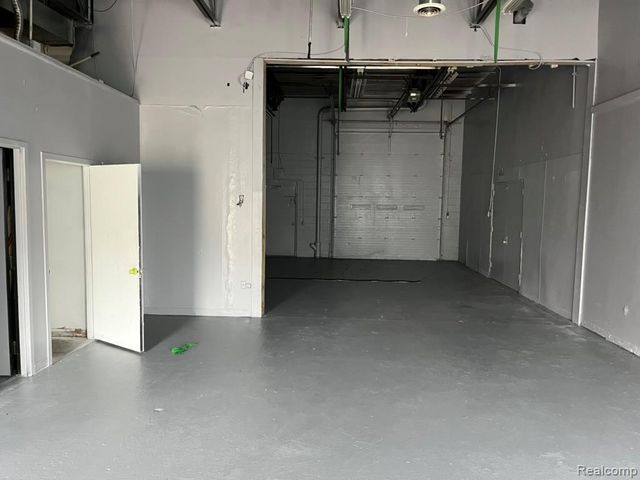 18945 Telegraph, Detroit, MI 48219