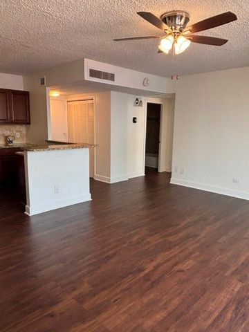 715 S Upper Broadway St 205, Corpus Christi, TX 78401
