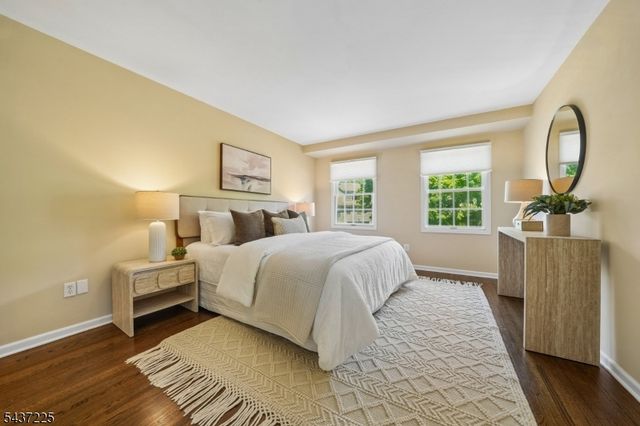 38 Shearwater Ln, Wayne Twp., NJ 07470