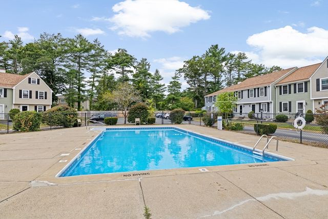 848 Plain St. 5, Marshfield, MA 02050