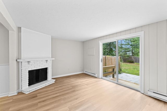 848 Plain St. 5, Marshfield, MA 02050