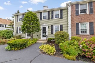 848 Plain St. 5, Marshfield, MA 02050
