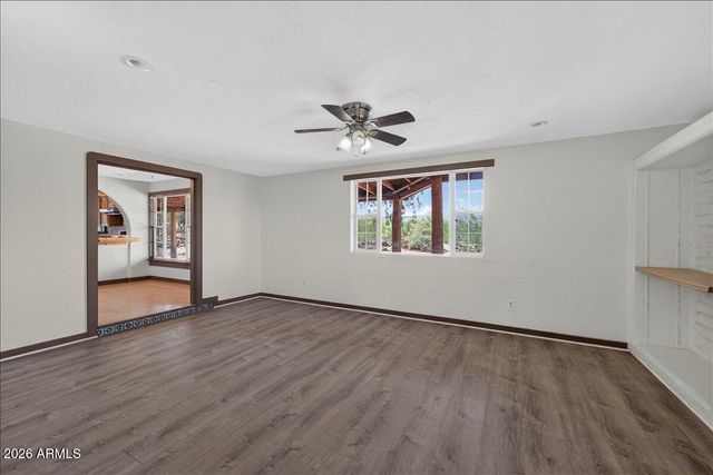 602 W CIRCLE MOUNTAIN Road, New River, AZ 85087