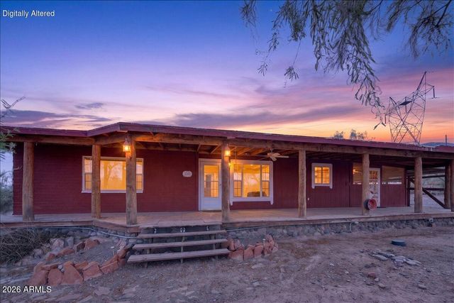 602 W CIRCLE MOUNTAIN Road, New River, AZ 85087
