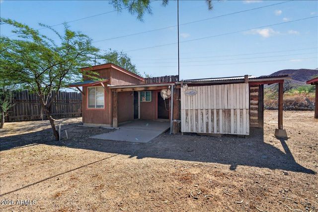 602 W CIRCLE MOUNTAIN Road, New River, AZ 85087