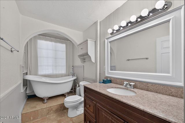 602 W CIRCLE MOUNTAIN Road, New River, AZ 85087