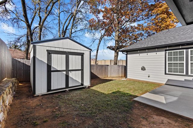 759 N Eddy Avenue, Denison, TX 75020