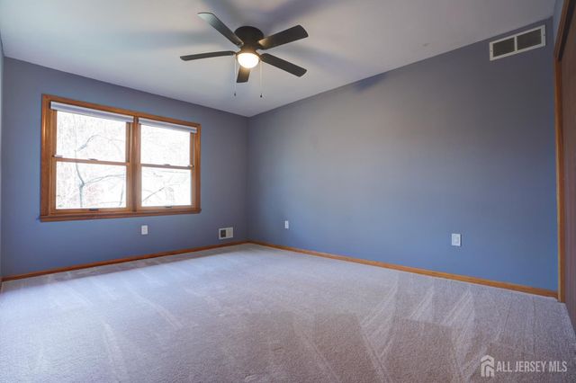 11 LENOX Street, Edison, NJ 08817