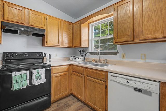 1603 Tanglewood Lane, Siloam Springs, AR 72761