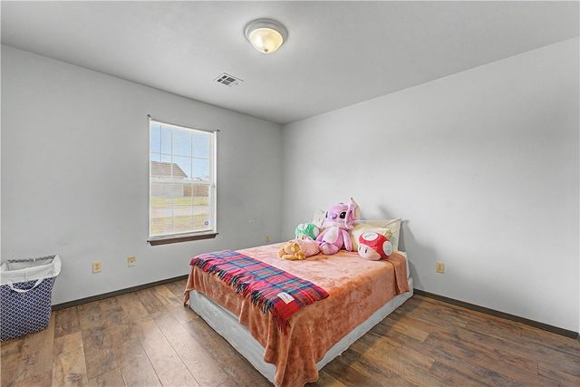 1603 Tanglewood Lane, Siloam Springs, AR 72761