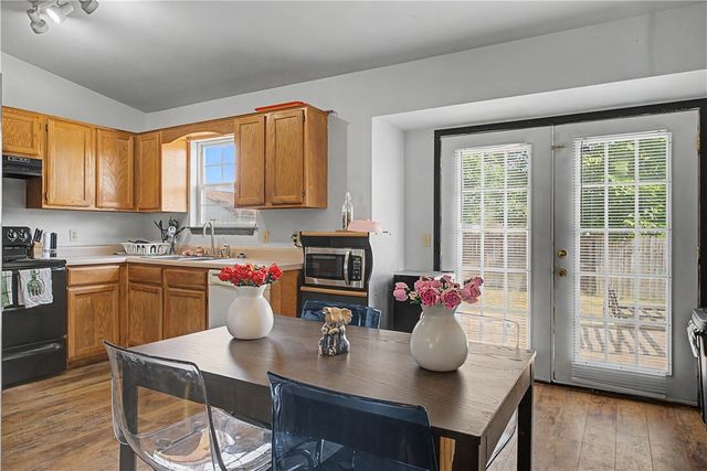 1603 Tanglewood Lane, Siloam Springs, AR 72761