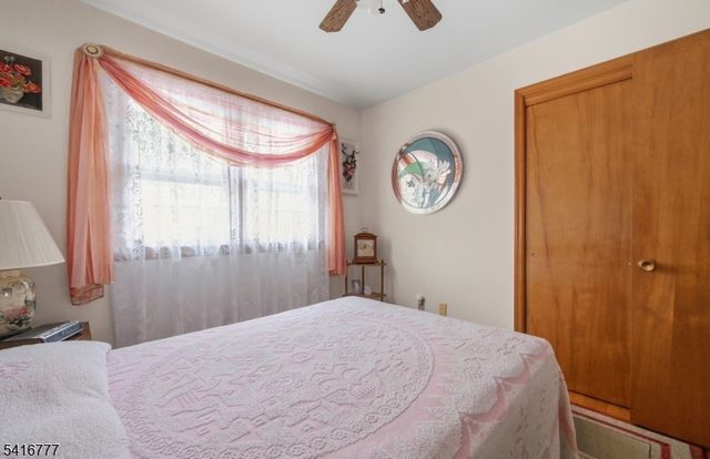 2001 Brooks Blvd, Manville Boro, NJ 08835