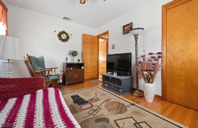 2001 Brooks Blvd, Manville Boro, NJ 08835