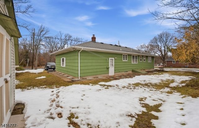 2001 Brooks Blvd, Manville Boro, NJ 08835