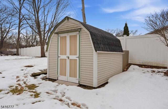 2001 Brooks Blvd, Manville Boro, NJ 08835