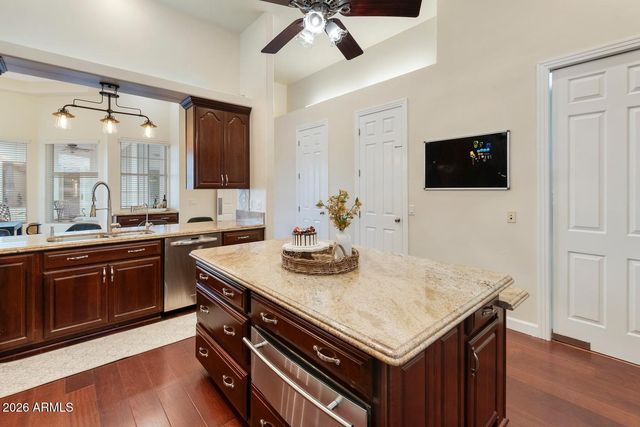 88 E TOLEDO Court, Gilbert, AZ 85295