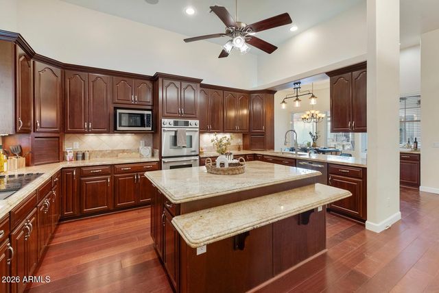 88 E TOLEDO Court, Gilbert, AZ 85295