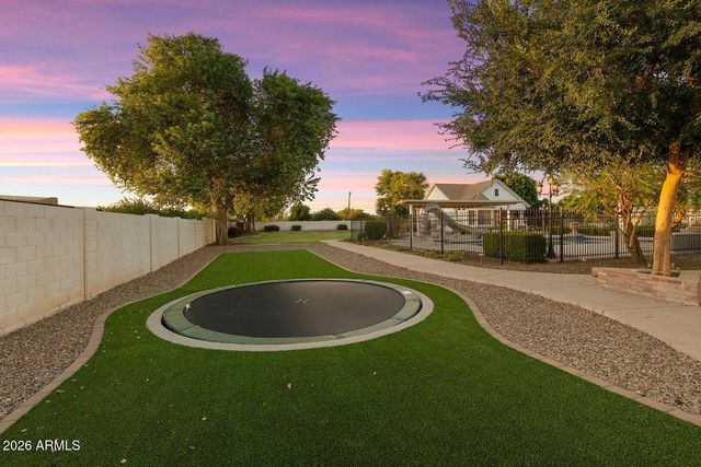 88 E TOLEDO Court, Gilbert, AZ 85295