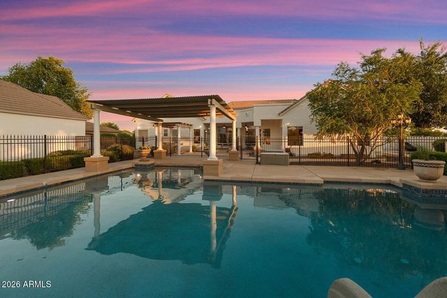 88 E TOLEDO Court, Gilbert, AZ 85295