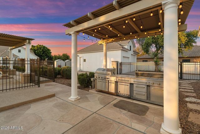 88 E TOLEDO Court, Gilbert, AZ 85295