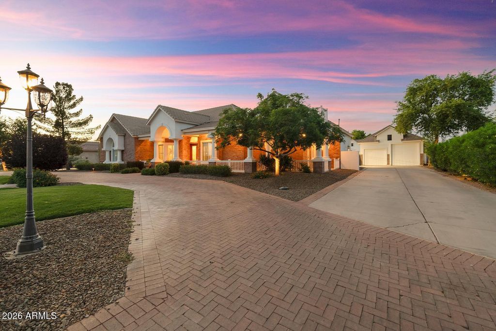 88 E TOLEDO Court, Gilbert, AZ 85295 — photo 2