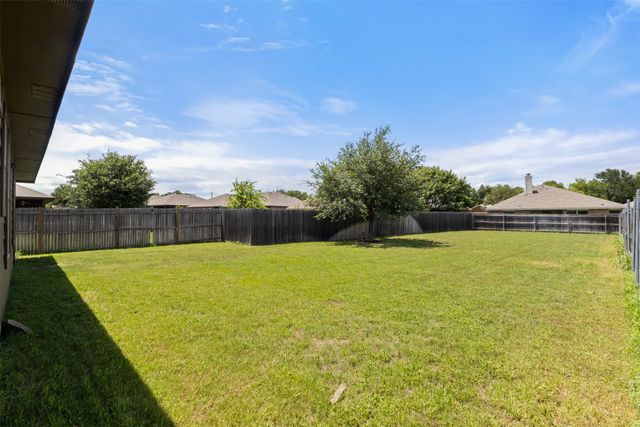 628 Cameron Way, Azle, TX 76020