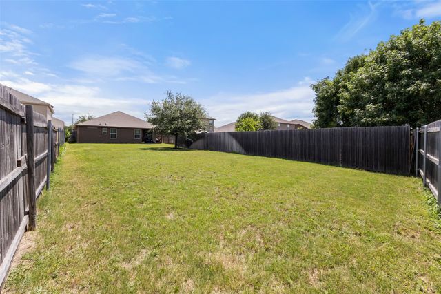 628 Cameron Way, Azle, TX 76020
