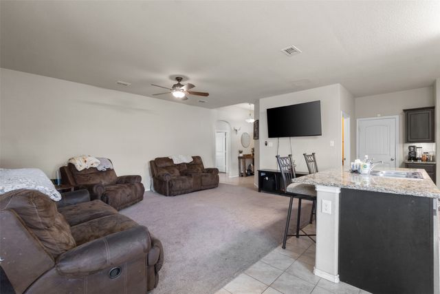 628 Cameron Way, Azle, TX 76020