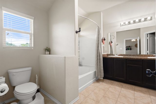 628 Cameron Way, Azle, TX 76020