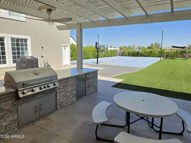 17718 E SAN CARLOS Way, Gilbert, AZ 85298