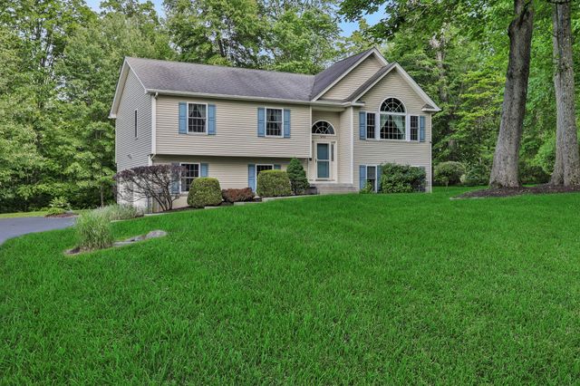 390 LAKESIDE Road, Newburgh, NY 12550