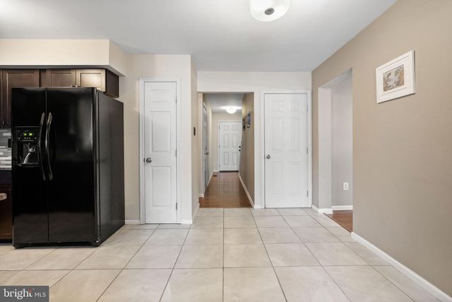 120 FOX HUNT DR, Franconia, PA 18924