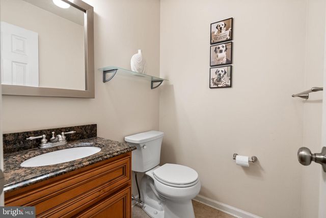 120 FOX HUNT DR, Franconia, PA 18924