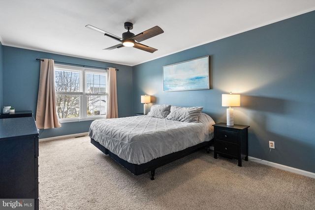 120 FOX HUNT DR, Franconia, PA 18924