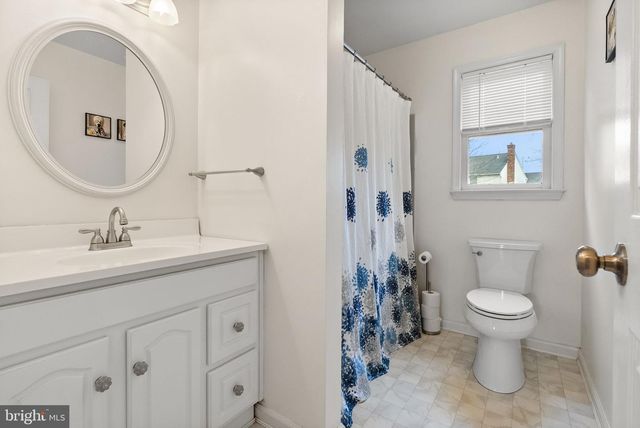 120 FOX HUNT DR, Franconia, PA 18924