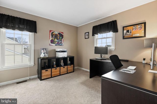 120 FOX HUNT DR, Franconia, PA 18924