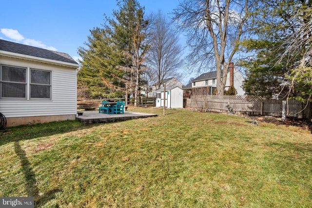 120 FOX HUNT DR, Franconia, PA 18924