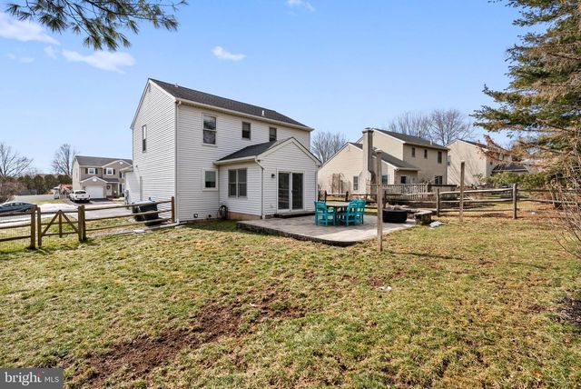 120 FOX HUNT DR, Franconia, PA 18924