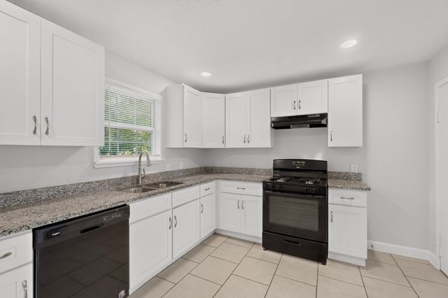 5573 Burton Avenue, Fort Worth, TX 76119