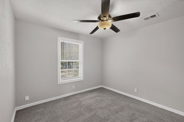 5573 Burton Avenue, Fort Worth, TX 76119