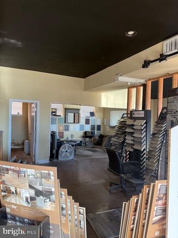 1911 BRUNSWICK AVE, Trenton, NJ 08648