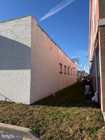 1911 BRUNSWICK AVE, Trenton, NJ 08648