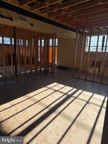 1911 BRUNSWICK AVE, Trenton, NJ 08648