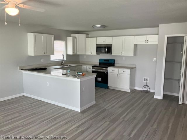 363 Poinsettia Avenue, Sebring, FL 33870