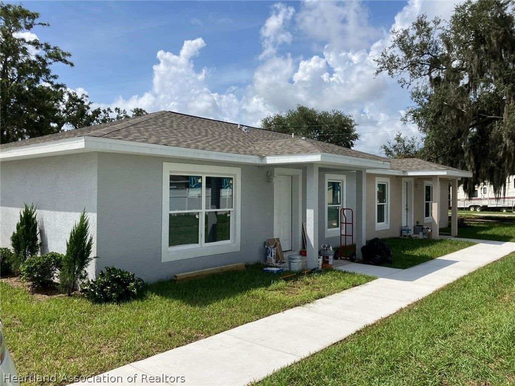 363 Poinsettia Avenue, Sebring, FL 33870