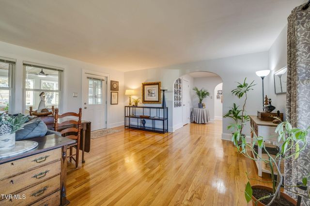 845 Highway 44, Bristol, TN 37620