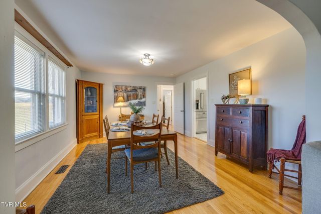 845 Highway 44, Bristol, TN 37620