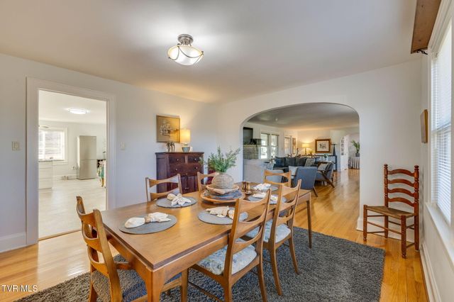 845 Highway 44, Bristol, TN 37620