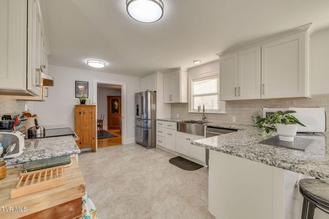 845 Highway 44, Bristol, TN 37620