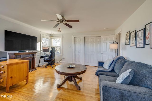 845 Highway 44, Bristol, TN 37620